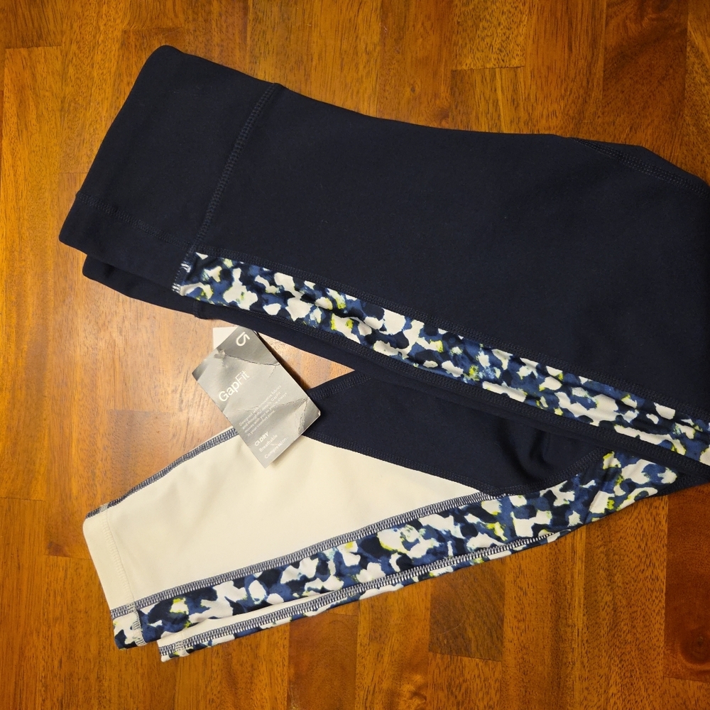 NEW! GAP Navy and White Leggings with Patterned Trim